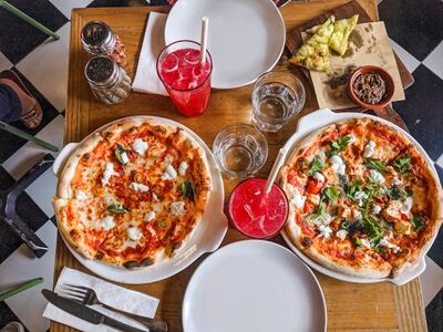Pizzeria